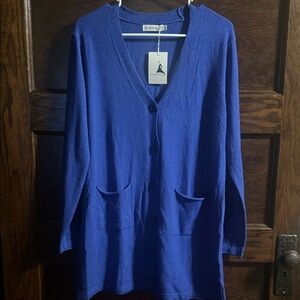 EANUER-Women's V-Neck Long Sleeve Cardigan, NWT